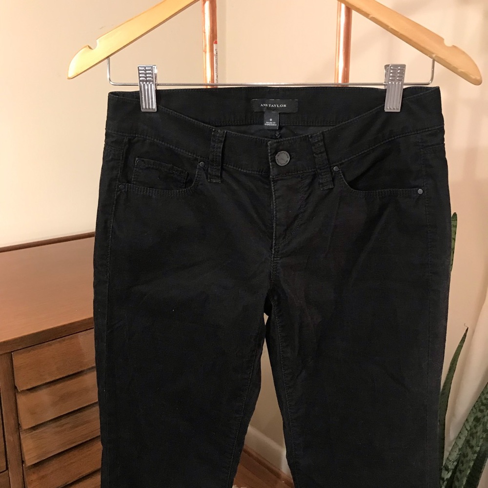 EUC 💕 Ann Taylor Modern fit corduroy black pants - Picture 2 of 8